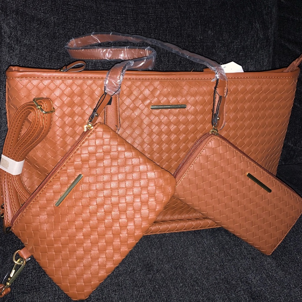 Camel colored NWOT 3 in 1 tote set!